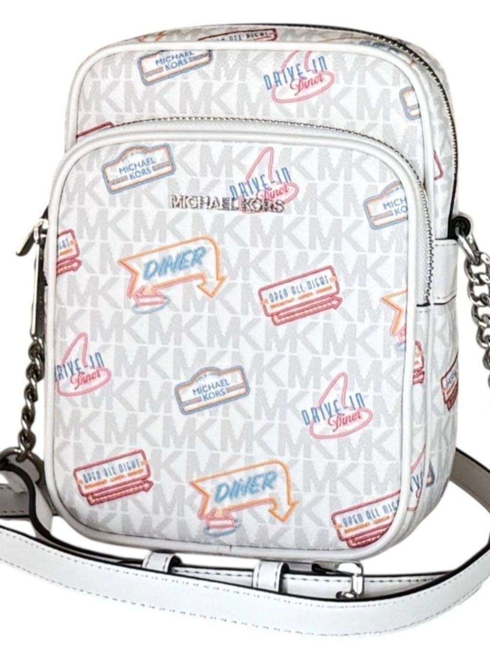 **NWT** Michael Kors White Jet Set Medium Signature Print